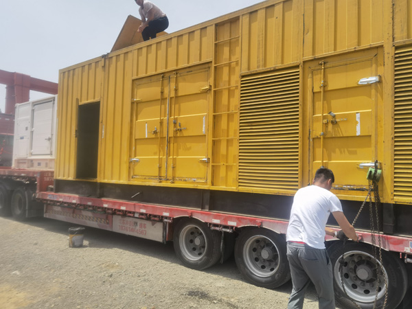 勉县除了负载情况和发动机维护，还有哪些因素会影响 200kw 柴油发电机的油耗？